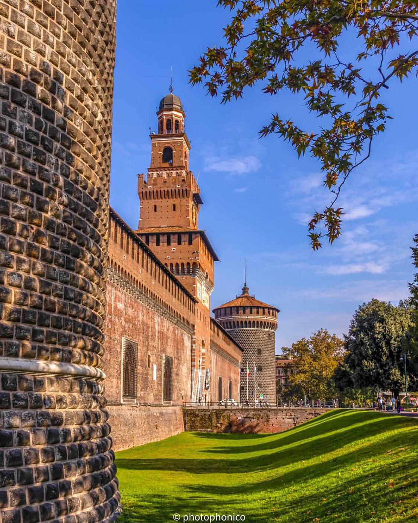 Il Castello Sforzesco di Milano e la sede dei Civici Musei ...
